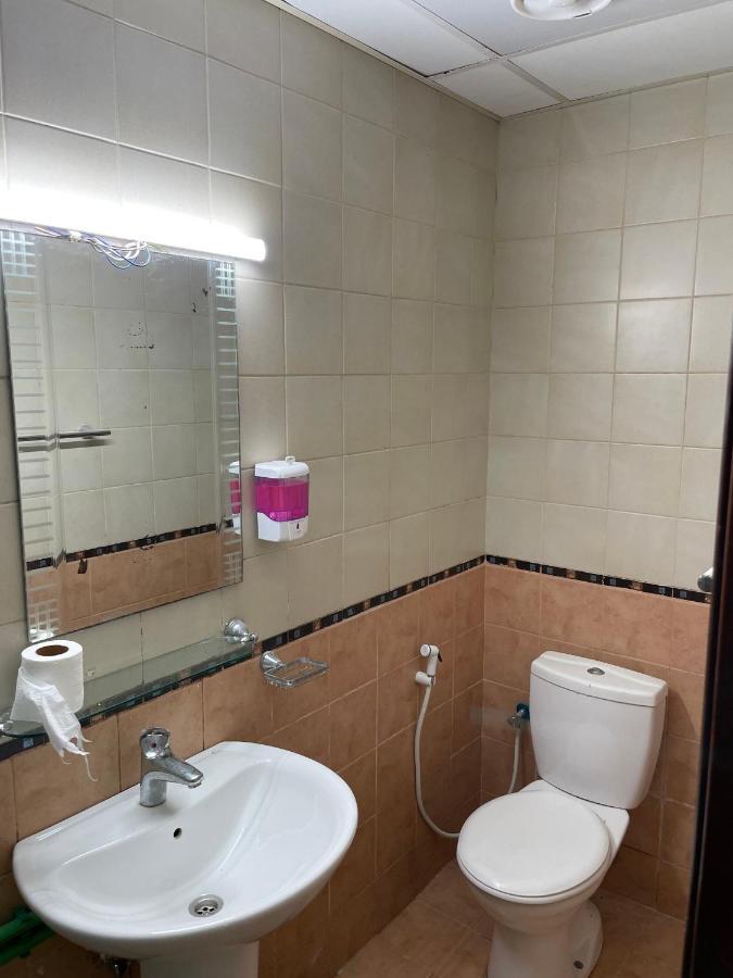 Albarsha 1 Hostel By Phm Dubai Buitenkant foto