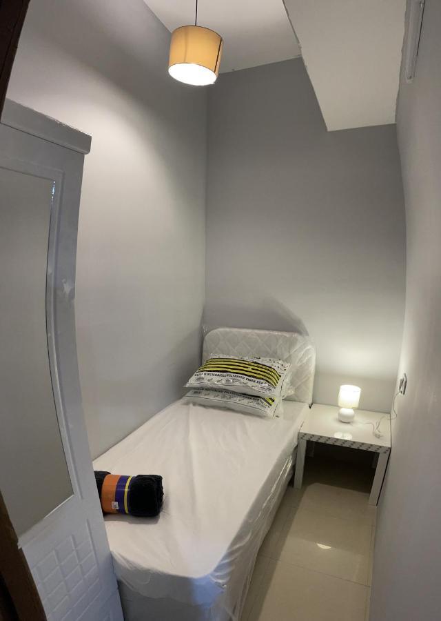 Albarsha 1 Hostel By Phm Dubai Buitenkant foto