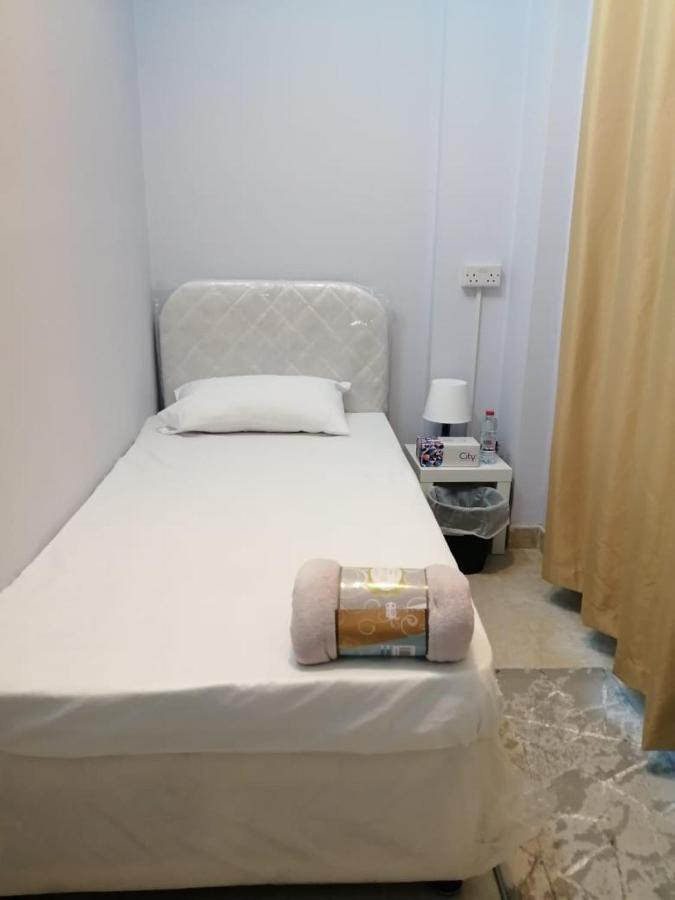 Albarsha 1 Hostel By Phm Dubai Buitenkant foto