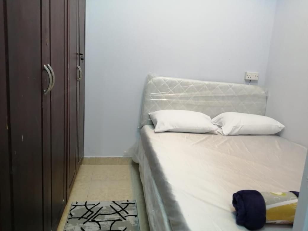 Albarsha 1 Hostel By Phm Dubai Buitenkant foto