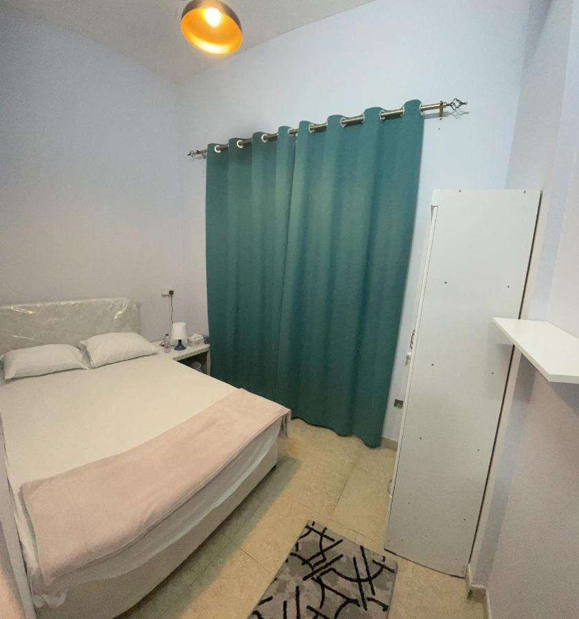 Albarsha 1 Hostel By Phm Dubai Buitenkant foto